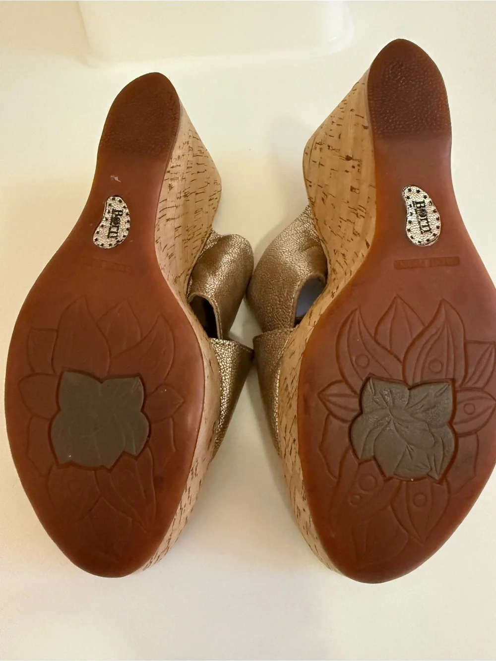 Born | Curstyn Metallic Cork Wedge Sandals | Bronze/Gold Tone Leather | Size 9